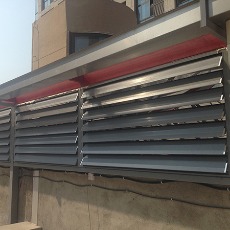 Hollow flat shutters