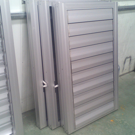 Hollow flat shutters